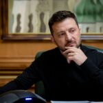 «Він показує світу середній палець» — Володимир Зеленський пояснив, як можна зупинити путіна