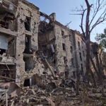 Упродовж 15 хвилин зс рф скинули на середмістя Херсона чотири КАБи