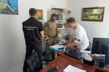 Викрито учасників злочинної організації, яка постачала військовим продукти харчування в меншому обсязі