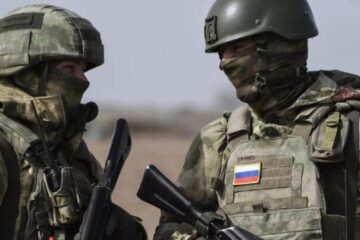 «Купи собі квиток на кобзона сам»: російські командири примушують своїх бійців купувати собі мотоцикли для штурмів