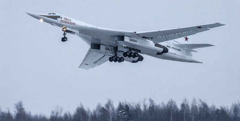 Надзвуковий бомбардувальник стратегічного призначення ТУ-160М