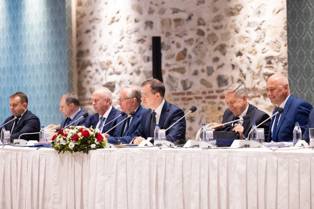 Російська делегація