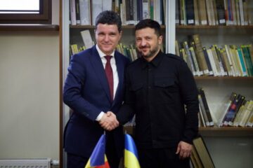 Дипломатична робота заради досягнення миру в Україні: Зеленський зустрівся із президентом Румунії