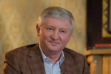 Слідство.інфо: Ахметов приховував другу родину та майно на 78 млн євро