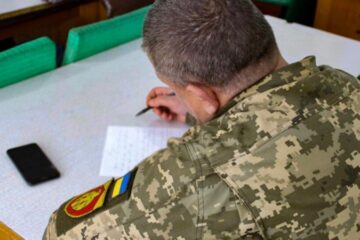 Рада підтримала в першому читанні законопроєкт про військового омбудсмена