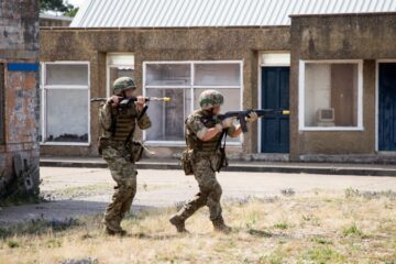 Британія збільшить кількість тренувань українських військових на 20%