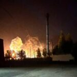 У російському Брянську палає аеропорт та детонують боєприпаси