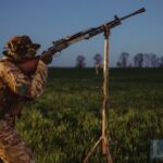 Росіяни атакували Київ “шахедами” та балістикою