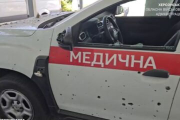 На Херсонщині росіяни атакували “швидку”