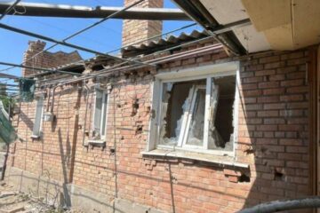 Ворог атакував два райони Дніпропетровщини, є поранені
