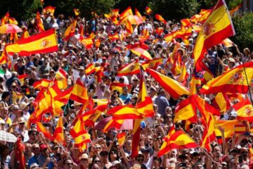 У Мадриді десятки тисяч людей вийшли на антиурядові мітинги