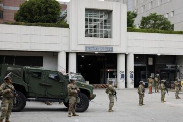 У Лос-Анджелес прибули перші нацгвардійці для придушення імовірних протестів