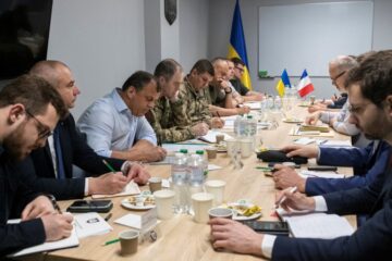 Франція запропонувала шляхи фінансування закупівлі зброї та техніки для потреб ЗСУ
