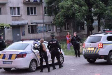 У Івано-Франківську невідомі побили військовослужбовця