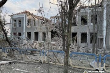 Унаслідок обстрілів на Херсонщині загинула дитина та поранено чотирьох людей