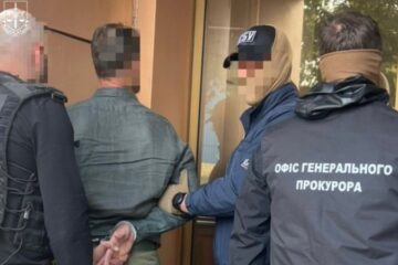 У Києві викрили ділків, які вимагали $200 тис. у європейської компанії за РЕБи для ЗСУ