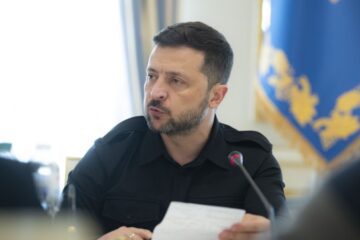 Неприємний факт: Зеленський прокоментував привітання США з Днем Росії