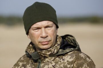 “Шана, подяка і честь!”: Сирський привітав Армію США з 250-річчям