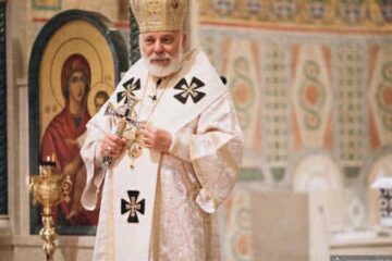 Єпископ Української католицької єпархії у Британії отримав почесну відзнаку з нагоди народження короля Чарльза ІІІ