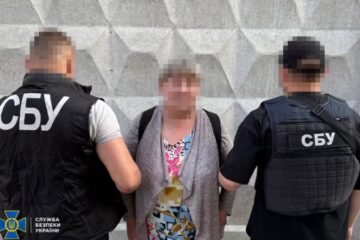 На Хмельниччині СБУ затримала коригувальницю російських ракет, яка виготовляла вибухівку для терактів