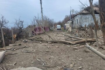 По Харківщині ворог застосував авіабомби та дрони, поранені люди