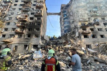 Ткаченко: по Києву та околицях ворог застосував 175 дронів і ракети різних типів