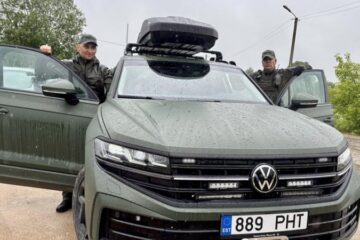 ​​Естонія закупила нові позашляховики для охорони кордону з Росією, а старі віддасть Україні