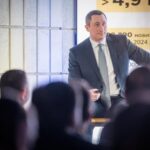 Шмигаль обіцяє повернення Чернишова з-за кордону до кінця цього тижня