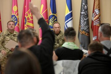 Сирський розповів про плани: Ми не будемо сидіти в глухій обороні. Ми будемо нарощувати DeepStrike