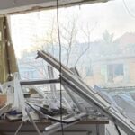 Російський обстріл зруйнував житло подружжя українських співаків Тараса та Олени Тополі
