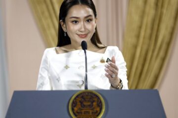 Антикорупційне агентство Таїланду перевірить, чи порушила прем’єрка країни Конституцію