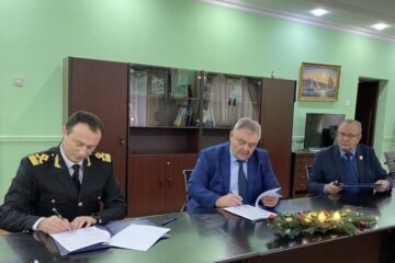 ВАКС вирішив конфіскувати активи на понад 8,5 млн грн, які належать подружжю митників та їхньому сину