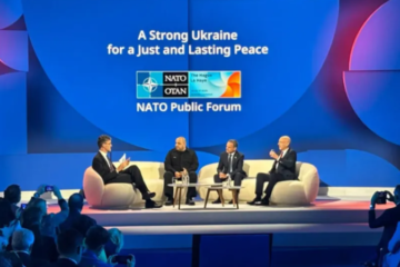 Умєров на форумі в Гаазі: “У майбутньому ми прагнемо бути в ЄС і НАТО, а поки будуємо сильну Україну з сильною армією”