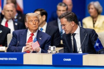 Генсек НАТО заявив, що не називав Трампа “татком”