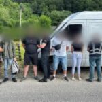 На Закарпатті чоловіки хлібним фургоном їхали до прикордоння, а потім мали перепливати Тису