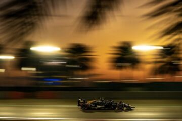 Ідеальні перегони: “F1” Джозефа Косинські
