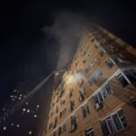 Росіяни обстріляли Одесу БПЛА, у місті палає багатоповерхівка (оновлено)