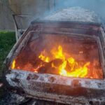 Росіяни у Херсоні скинули вибухівки на цивільні авто, троє людей поранені
