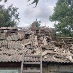 Внаслідок обстрілів Дніпропетровщини 2 людей отримали поранення
