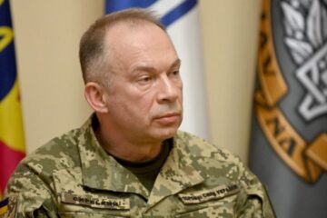 Сирський: росіяни рвуться до Костянтинівки, але крім втрат нічого не добилися