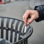 Відсьогодні у Франції не можна курити на пляжах та у парках