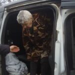 Із Берислава на Херсонщині поліцейські евакуювали 8 цивільних