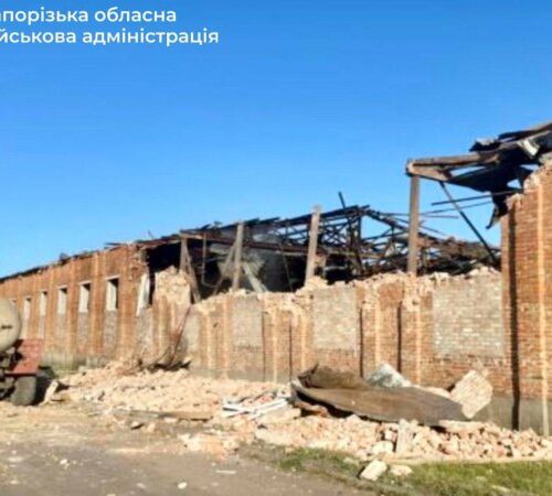Росіяни атакували аграрне підприємство у Запорізькій області