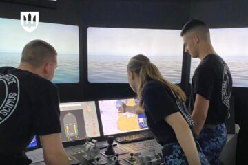 Перемагати в морі, на землі та в повітрі: Інститут ВМС запрошує на навчання