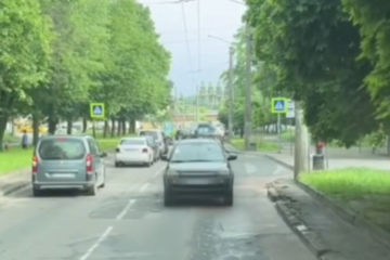 У Львові оштрафували водія за порушення правил дорожнього руху під час хвилини мовчання