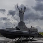 СБУ передала дрон Sea Baby Музею війни. Ним атакували Кримський міст