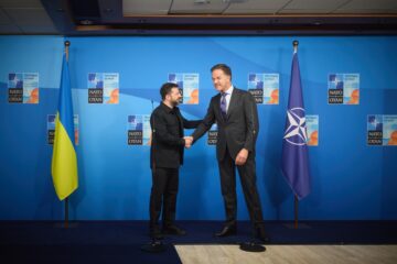 Україну запросили на саміт НАТО: Володимир Зеленський провів переговори з очільником Альянсу