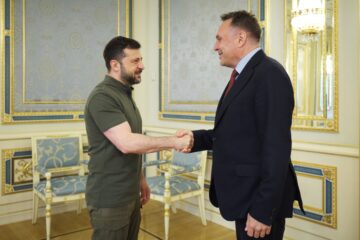 Глава держави обговорив з Міністром оборони Норвегії збільшення спроможностей виробництва української зброї та посилення ППО