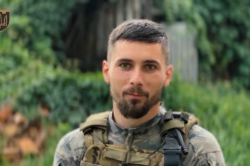 «СМС-ка і я мільйонер»: оператор БПЛА скористався перевагами «Контракту 18-24»