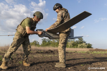 «Бачимо ідіотизм зі сторони противника» — на Харківщині прикордонники спалили ворогу техніки на $10 млн